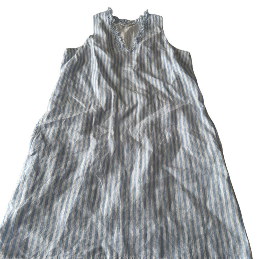 Tommy Bahama Light Blue and White Frayed Edge Top - Picture 3 of 10